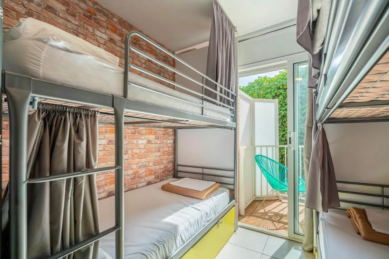 Casa Barcelo Camp Nou Barcelona Hostel L'Hospitalet de Llobregat