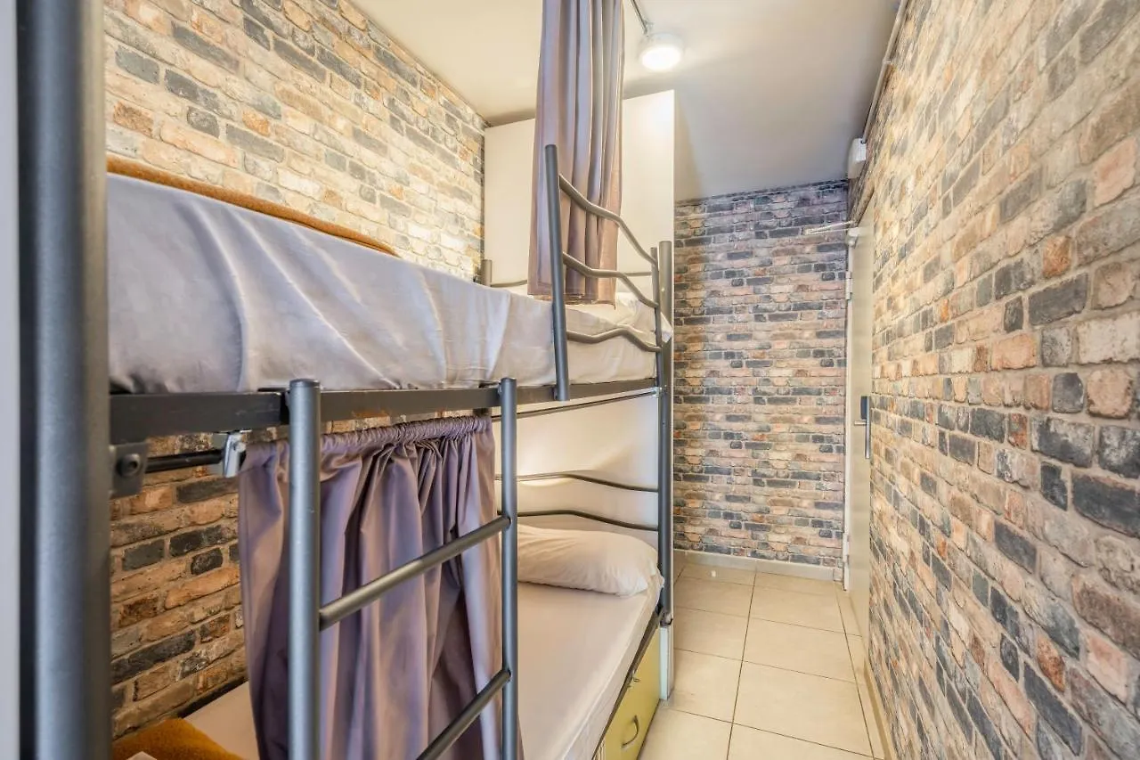 Casa Barcelo Camp Nou Barcelona Hostel L'Hospitalet de Llobregat