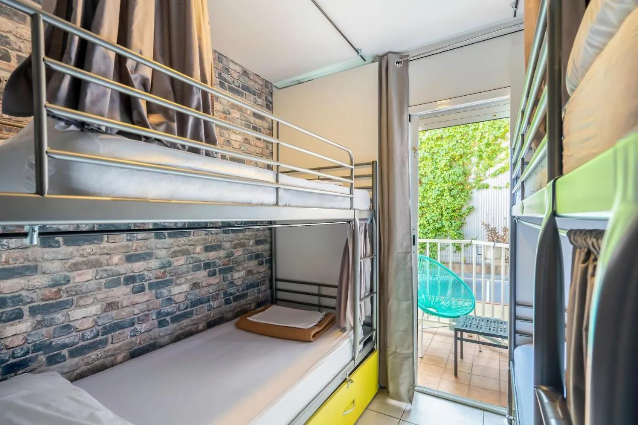 Casa Barcelo Camp Nou Barcelona Hostel L'Hospitalet de Llobregat
