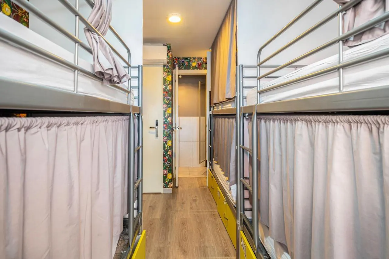 Casa Barcelo Camp Nou Barcelona Hostel L'Hospitalet de Llobregat