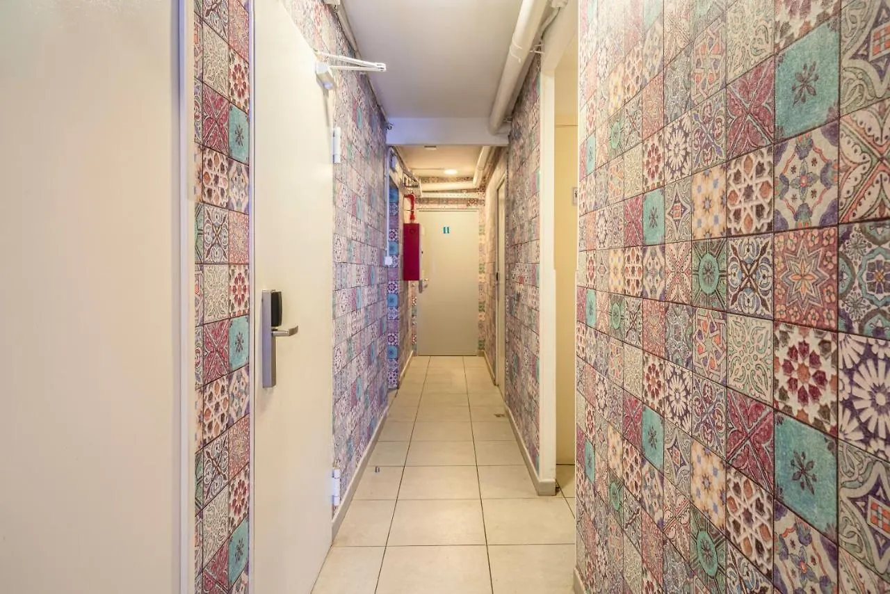 Casa Barcelo Camp Nou Barcelona Hostel L'Hospitalet de Llobregat 0*,