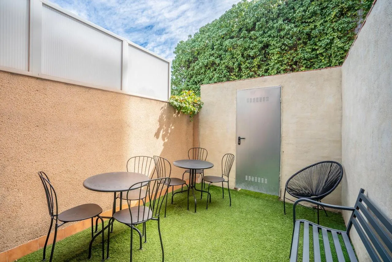 Casa Barcelo Camp Nou Barcelona Hostel L'Hospitalet de Llobregat 0*,